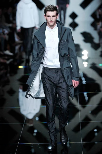 Look 31